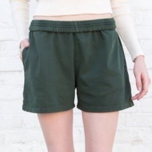 brandy melville rosa shorts